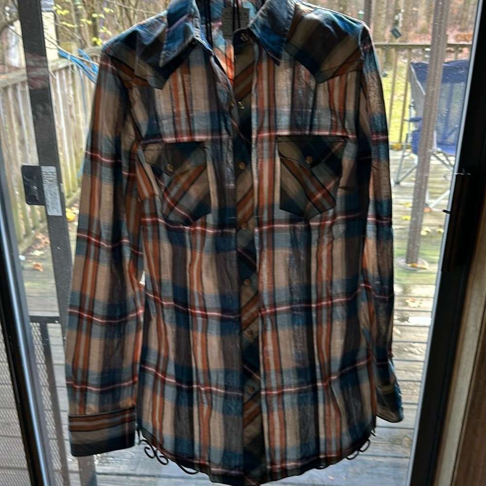 This Roper Vintage Dobby Plaid Western shirt​
